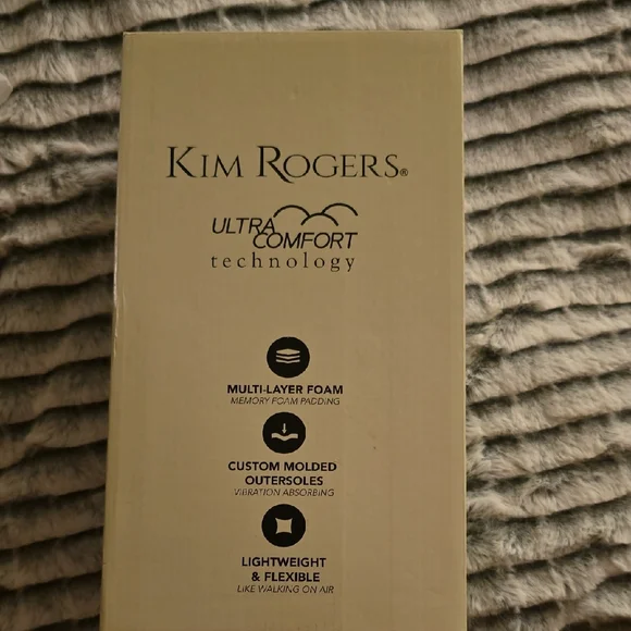 Kim Rogers White Mules with Chain Accent - Picture 7 of 7